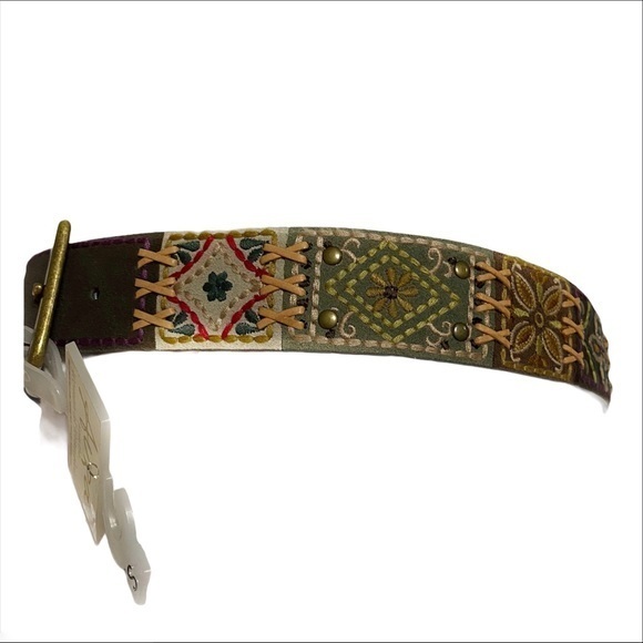 AURA | by Wrangler boho leather belt embroidered S